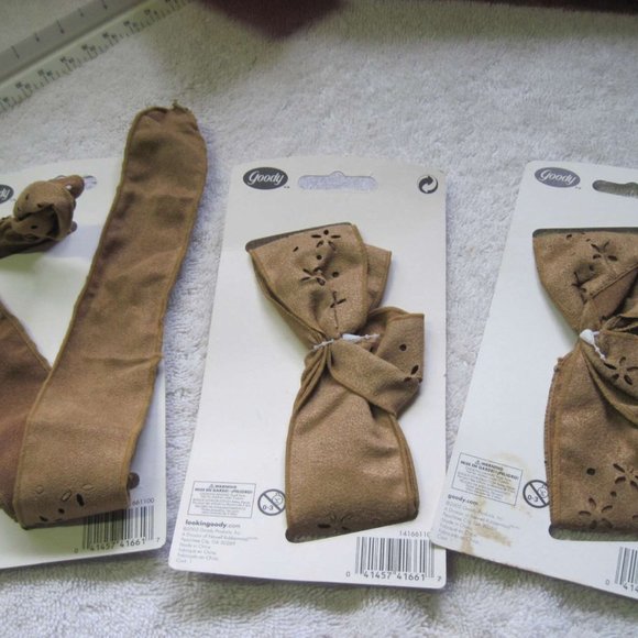 1 Brown Suede Feel Goody Hair Wrap Flower Cut Outs 2002 Product Head Band Hippie - Picture 3 of 3